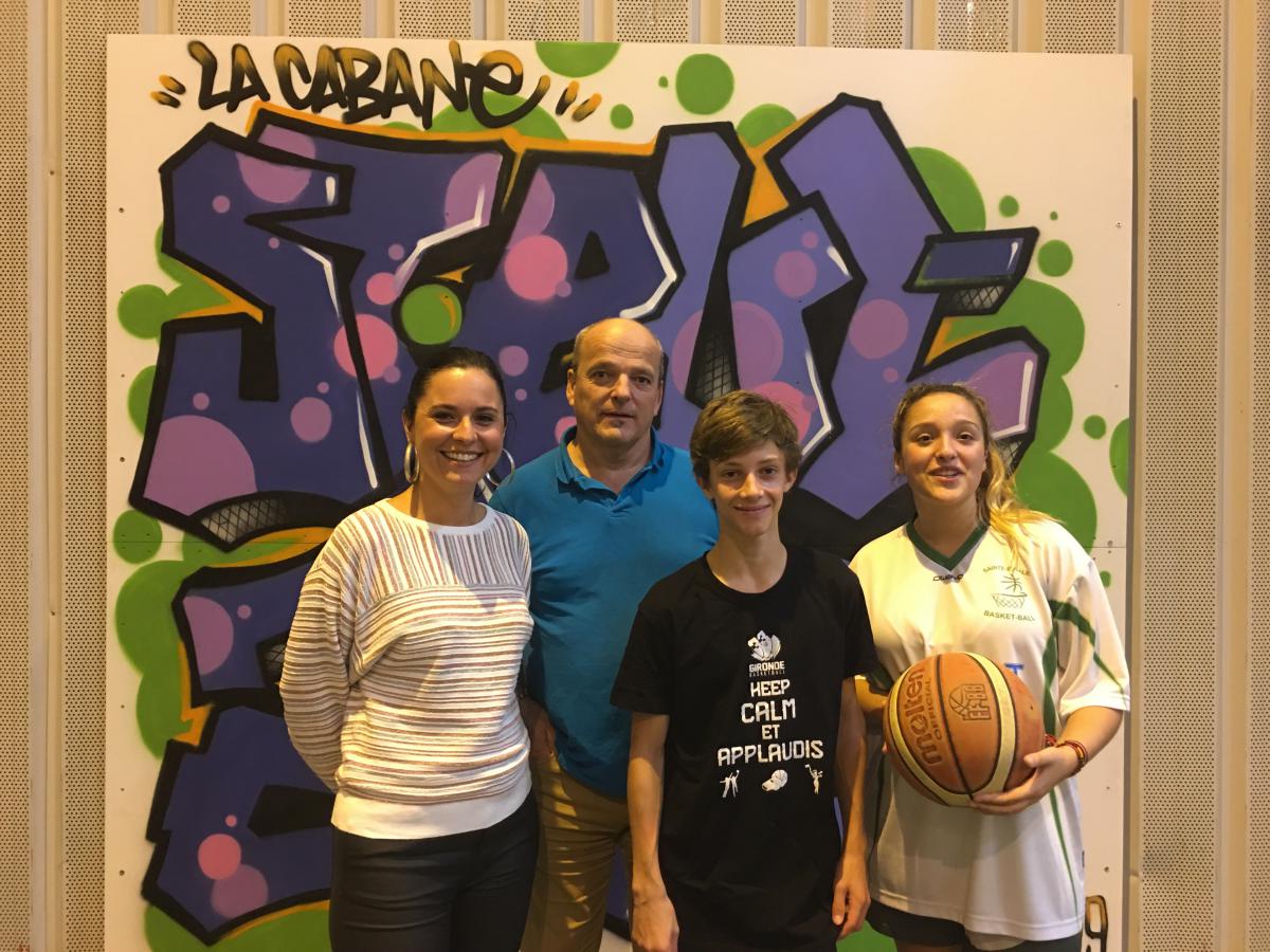Remise de la récompense à Axel Alcala qui a arbitré le second match de la saison des U13M.